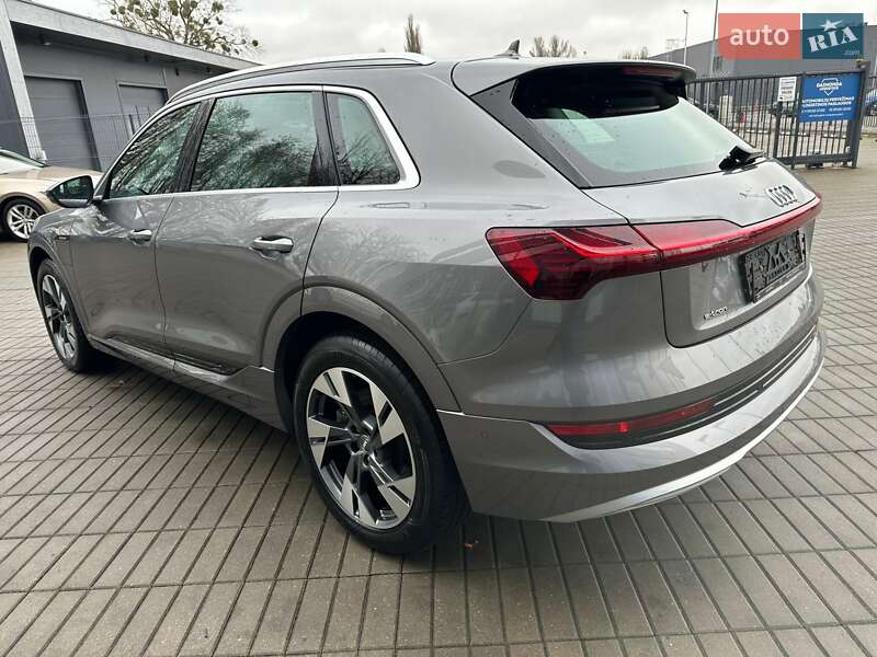 Внедорожник / Кроссовер Audi e-tron 2020 в Черновцах