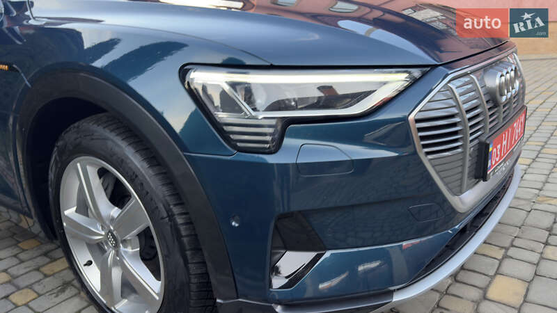 Внедорожник / Кроссовер Audi e-tron 2020 в Сваляве фото 22 Внедорожник / Кроссовер Audi e-tron 2020 в Сваляве