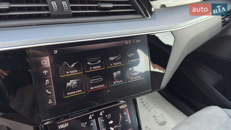 Внедорожник / Кроссовер Audi e-tron 2020 в Сваляве фото 90 Внедорожник / Кроссовер Audi e-tron 2020 в Сваляве