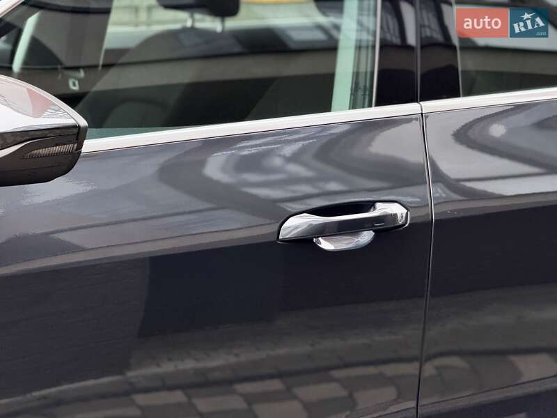 Внедорожник / Кроссовер Audi e-tron 2019 в Ивано-Франковске