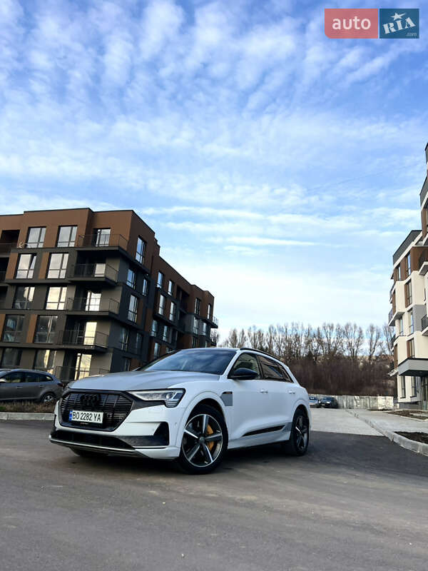 Внедорожник / Кроссовер Audi e-tron 2019 в Тернополе