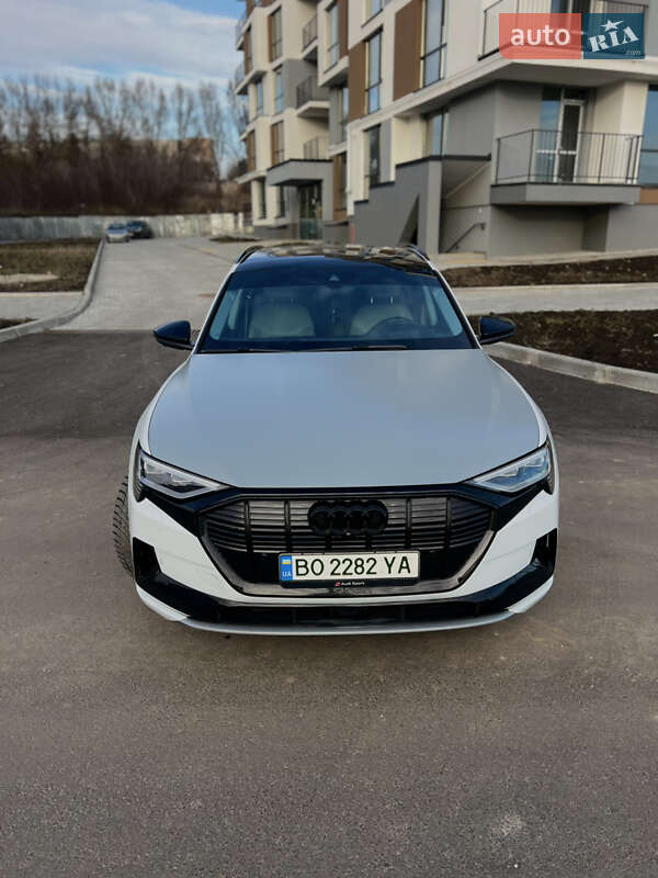 Внедорожник / Кроссовер Audi e-tron 2019 в Тернополе