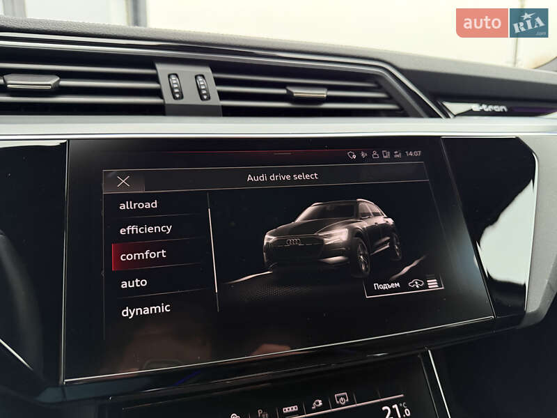 Внедорожник / Кроссовер Audi e-tron 2021 в Мукачево