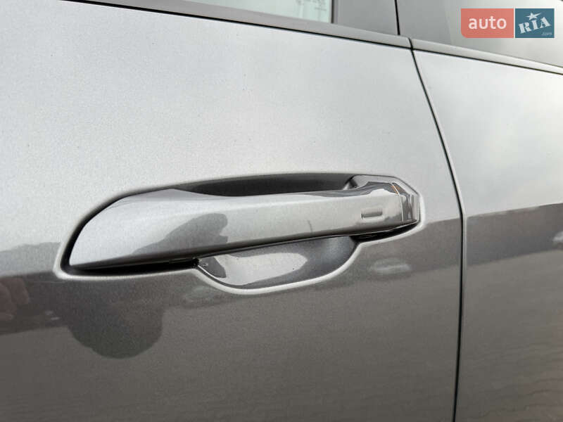 Внедорожник / Кроссовер Audi e-tron 2021 в Мукачево