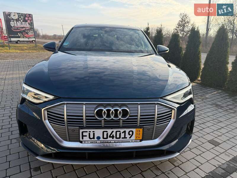 Внедорожник / Кроссовер Audi e-tron 2019 в Хусте