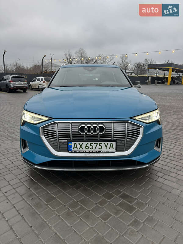 Внедорожник / Кроссовер Audi e-tron 2019 в Харькове
