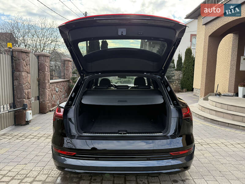 Внедорожник / Кроссовер Audi e-tron 2021 в Тернополе