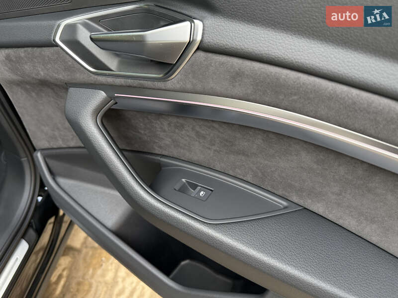 Внедорожник / Кроссовер Audi e-tron 2021 в Тернополе