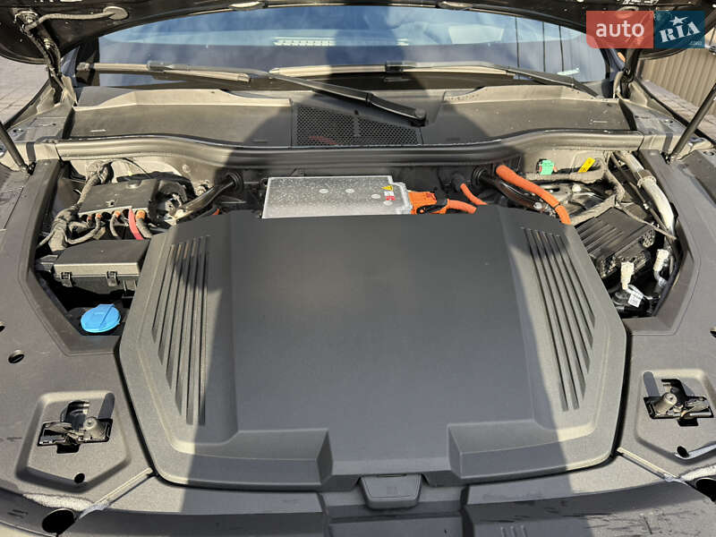 Внедорожник / Кроссовер Audi e-tron 2021 в Тернополе