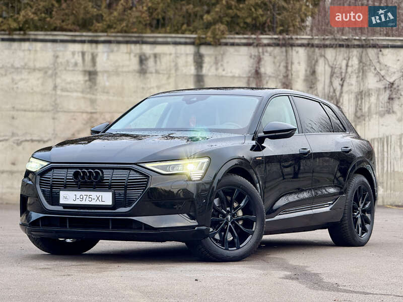 Audi e-tron 2021