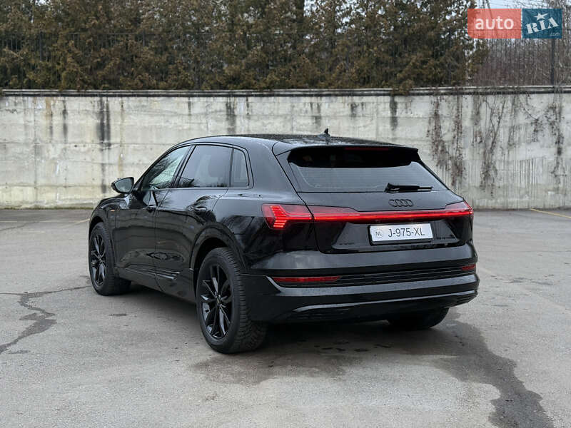 Внедорожник / Кроссовер Audi e-tron 2021 в Ровно фото 21 Внедорожник / Кроссовер Audi e-tron 2021 в Ровно