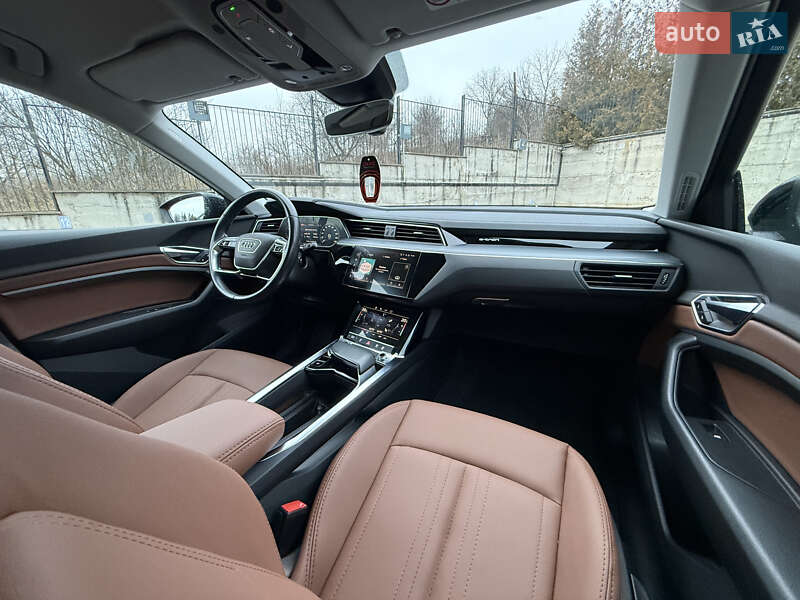 Внедорожник / Кроссовер Audi e-tron 2021 в Ровно фото 45 Внедорожник / Кроссовер Audi e-tron 2021 в Ровно