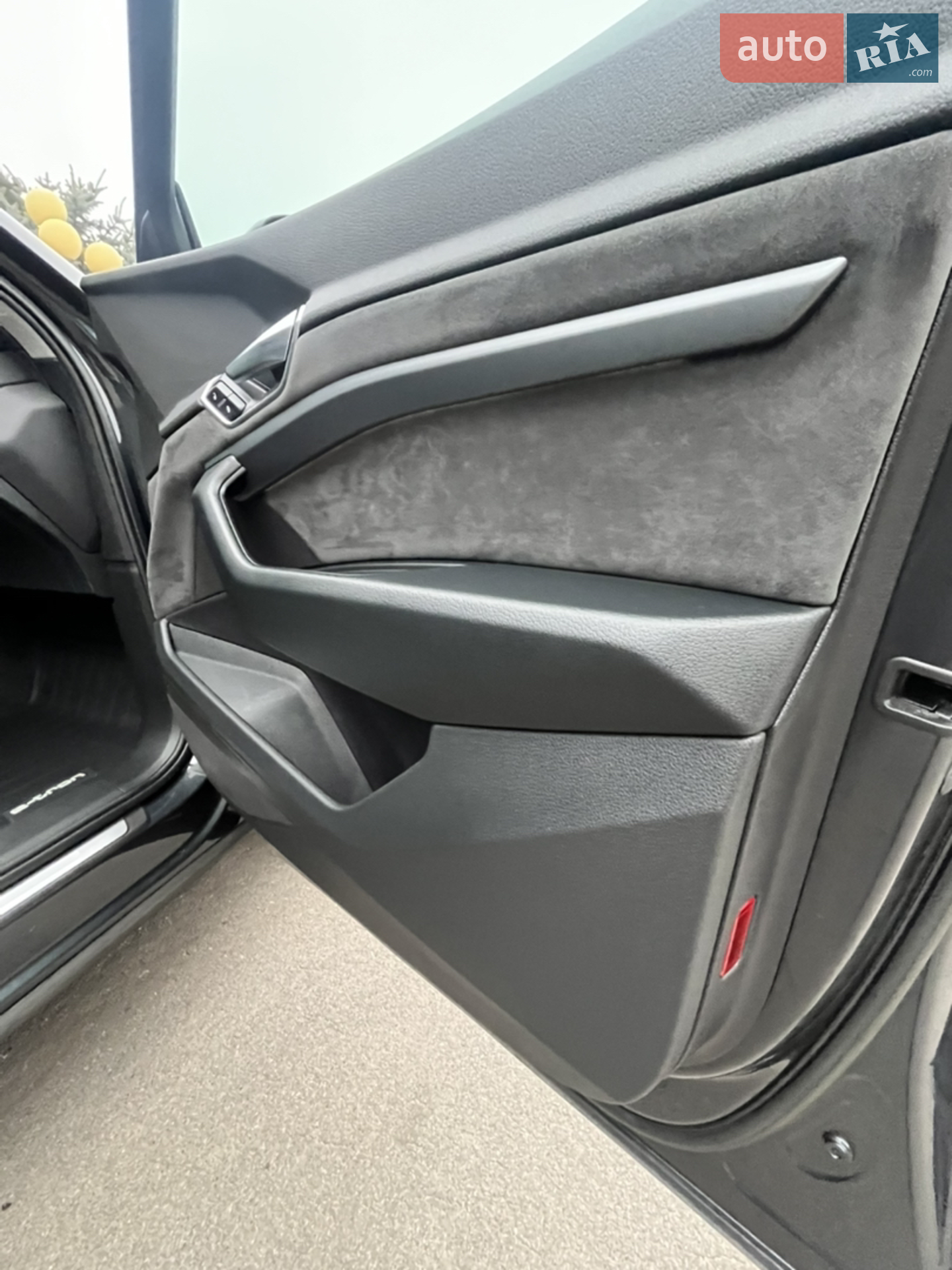 2020 Audi e-tron - мініатюра 46