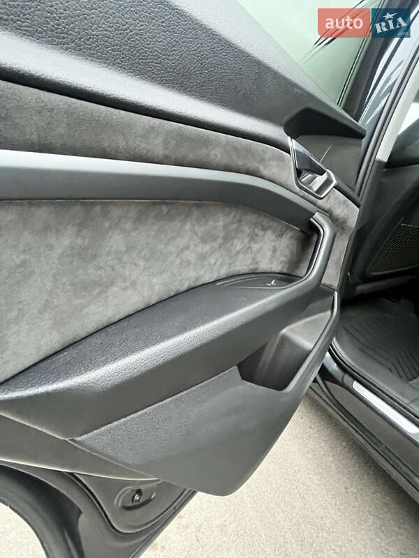 Внедорожник / Кроссовер Audi e-tron 2020 в Умани фото 53 Внедорожник / Кроссовер Audi e-tron 2020 в Умани