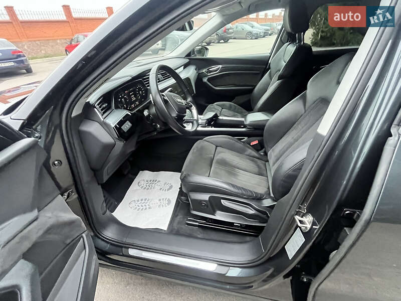 Внедорожник / Кроссовер Audi e-tron 2020 в Умани фото 58 Внедорожник / Кроссовер Audi e-tron 2020 в Умани