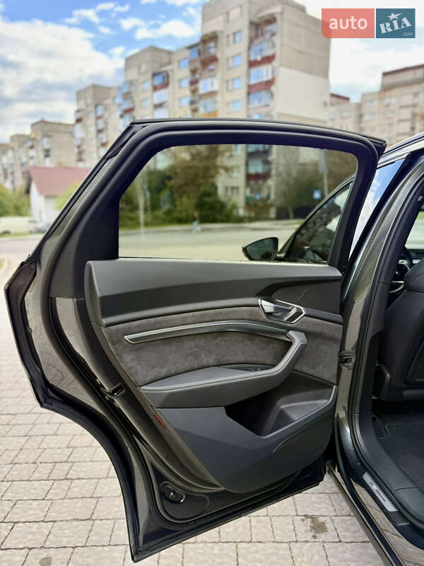 Внедорожник / Кроссовер Audi e-tron 2020 в Львове