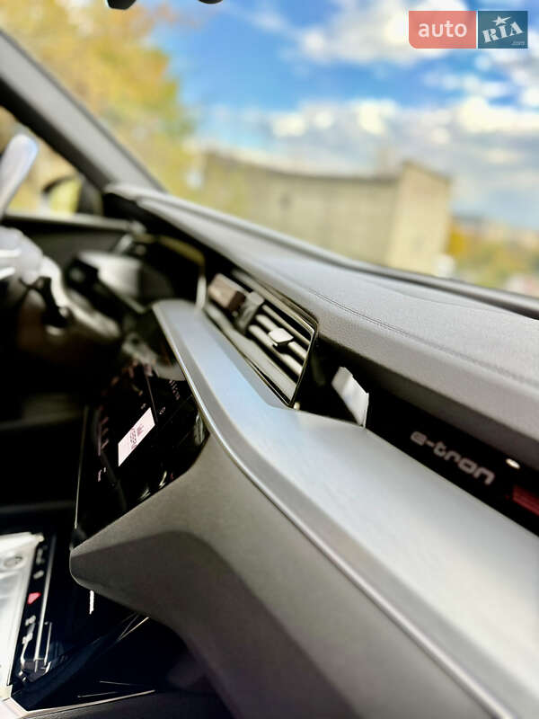 Внедорожник / Кроссовер Audi e-tron 2020 в Львове