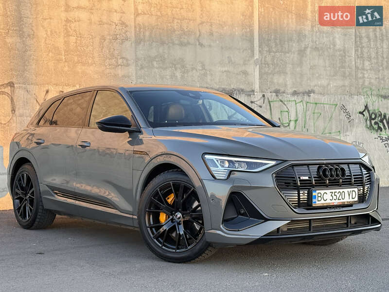 Audi e-tron 2022