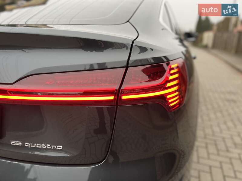 Позашляховик / Кросовер Audi e-tron 2023 в Хмельницькому