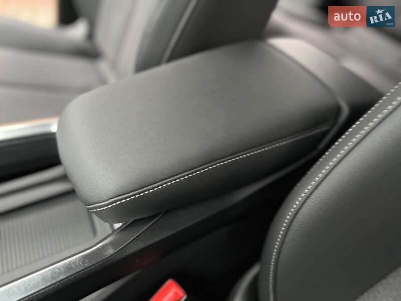 Позашляховик / Кросовер Audi e-tron 2023 в Хмельницькому