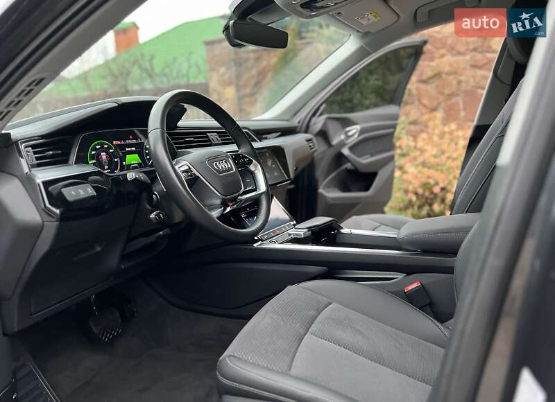 Позашляховик / Кросовер Audi e-tron 2023 в Хмельницькому