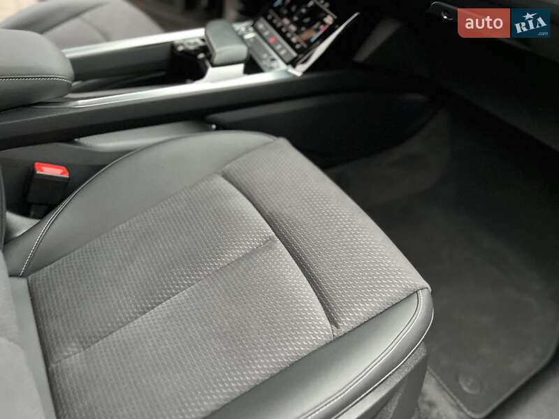 Позашляховик / Кросовер Audi e-tron 2023 в Хмельницькому