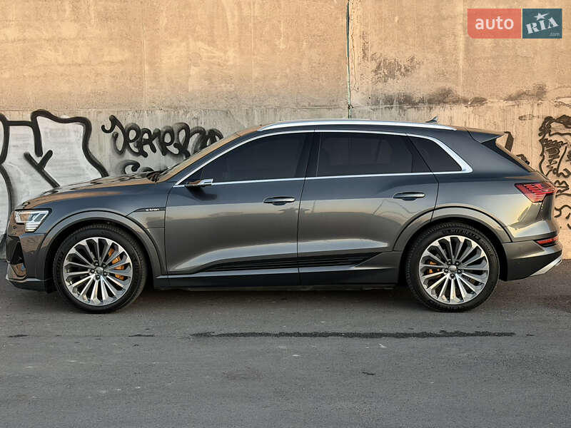 Внедорожник / Кроссовер Audi e-tron 2020 в Львове