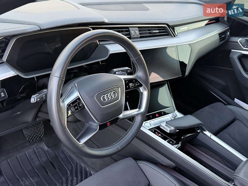 Внедорожник / Кроссовер Audi e-tron 2020 в Львове