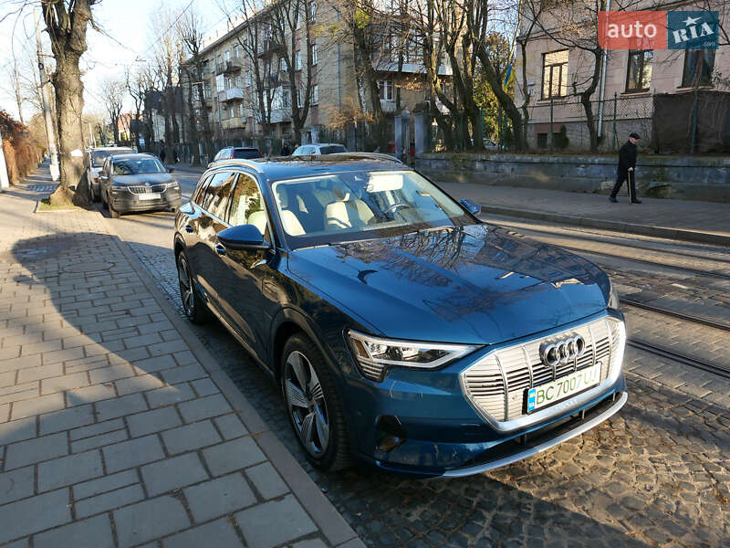 Внедорожник / Кроссовер Audi e-tron 2019 в Львове