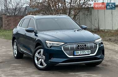 Внедорожник / Кроссовер Audi e-tron 2019 в Ровно