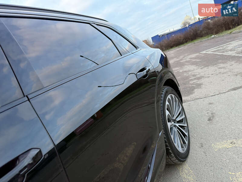 Внедорожник / Кроссовер Audi e-tron 2019 в Трускавце фото 38 Внедорожник / Кроссовер Audi e-tron 2019 в Трускавце