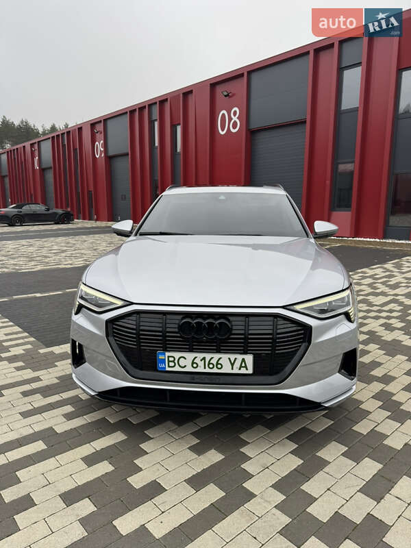 Внедорожник / Кроссовер Audi e-tron 2022 в Львове