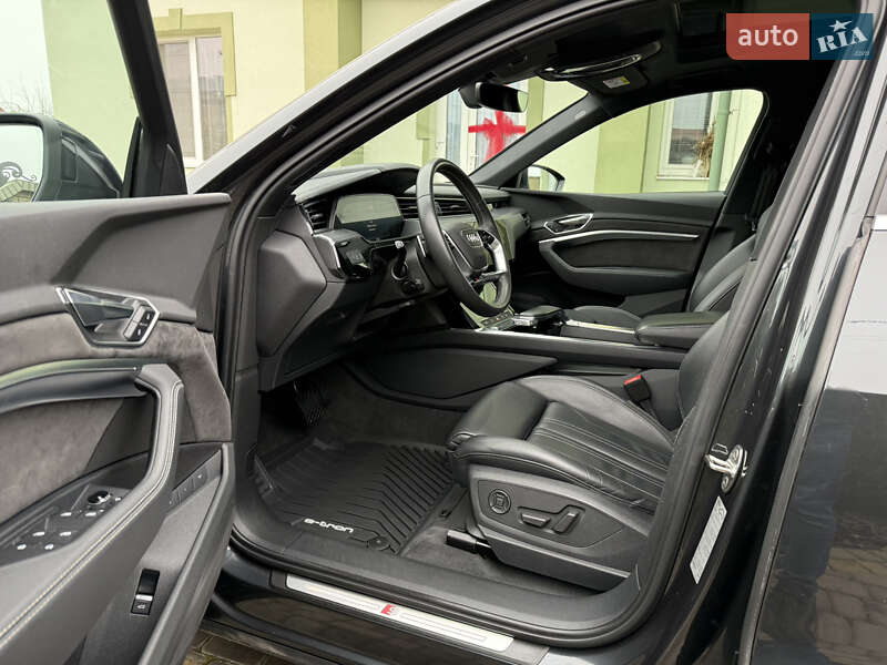 Внедорожник / Кроссовер Audi e-tron 2021 в Тернополе