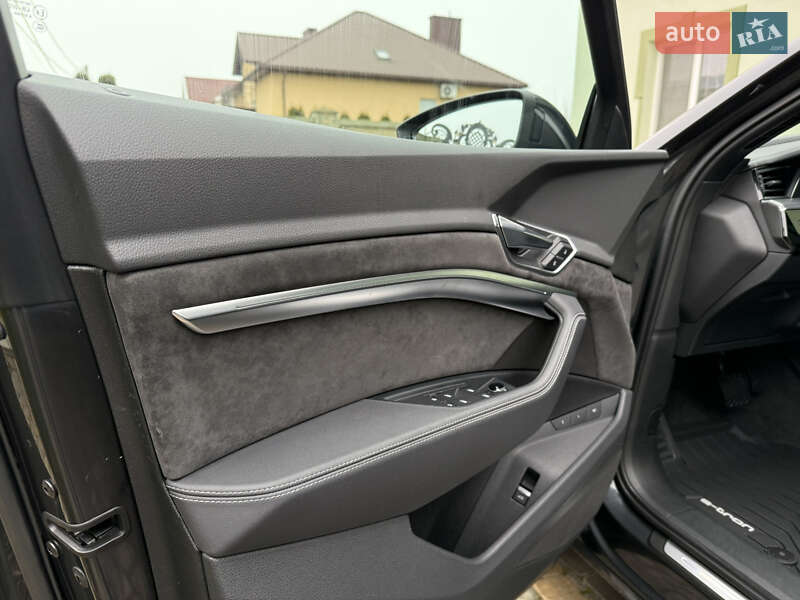 Внедорожник / Кроссовер Audi e-tron 2021 в Тернополе