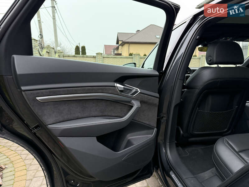 Внедорожник / Кроссовер Audi e-tron 2021 в Тернополе