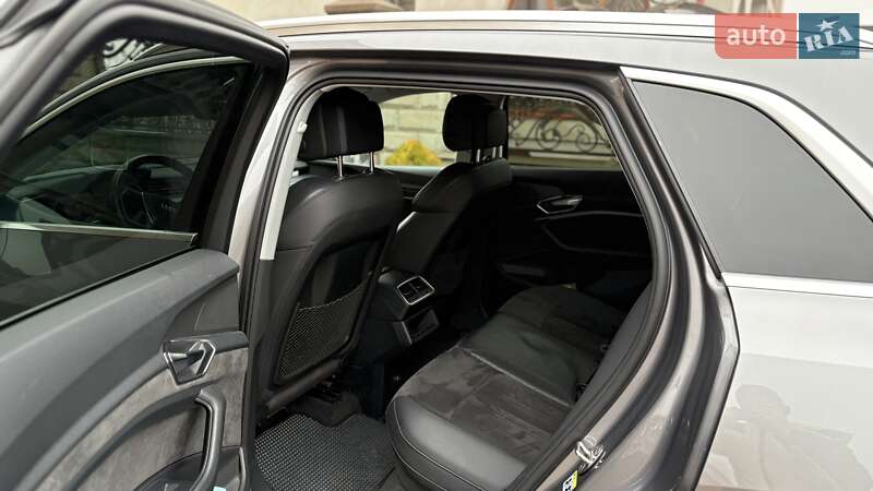 Внедорожник / Кроссовер Audi e-tron 2020 в Тернополе