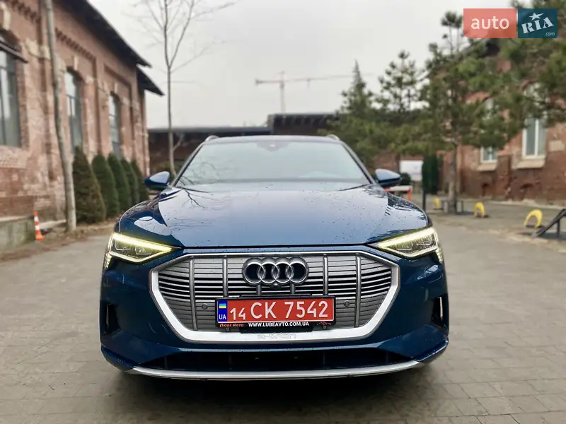 Audi e-tron 2019
