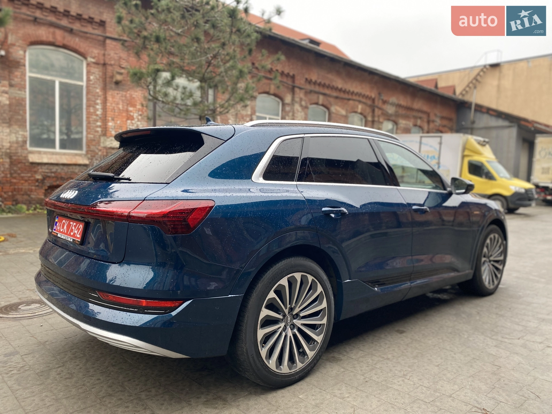 2019 Audi e-tron - мініатюра 7
