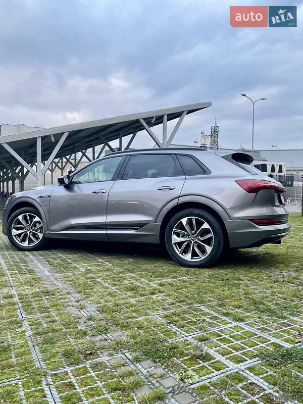 Внедорожник / Кроссовер Audi e-tron 2020 в Львове
