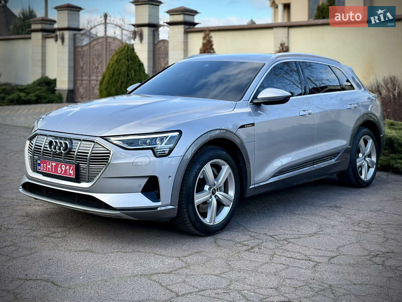 Внедорожник / Кроссовер Audi e-tron 2020 в Днепре