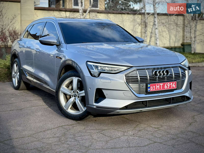 Внедорожник / Кроссовер Audi e-tron 2020 в Днепре