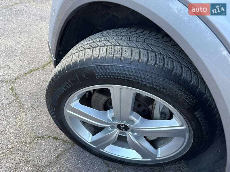 Внедорожник / Кроссовер Audi e-tron 2020 в Днепре