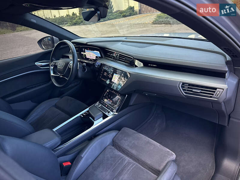 Внедорожник / Кроссовер Audi e-tron 2020 в Днепре