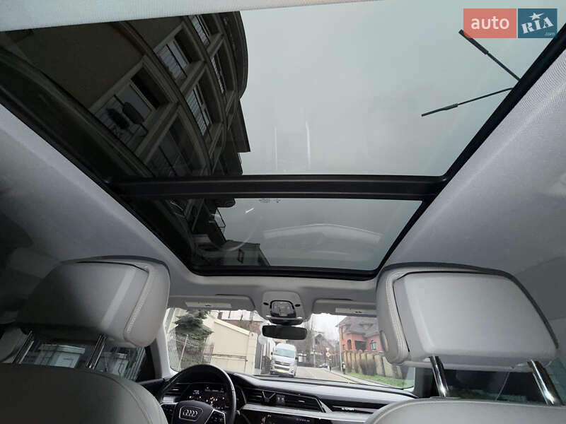 Внедорожник / Кроссовер Audi e-tron 2019 в Киеве