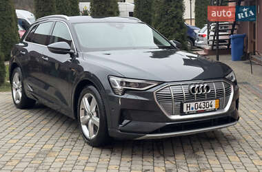 Внедорожник / Кроссовер Audi e-tron 2021 в Сваляве