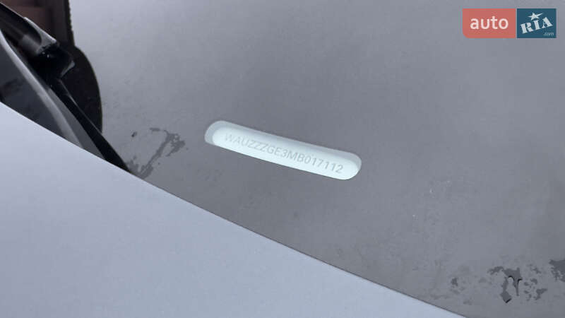 Внедорожник / Кроссовер Audi e-tron 2021 в Сваляве