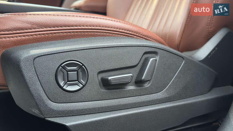 Внедорожник / Кроссовер Audi e-tron 2021 в Сваляве