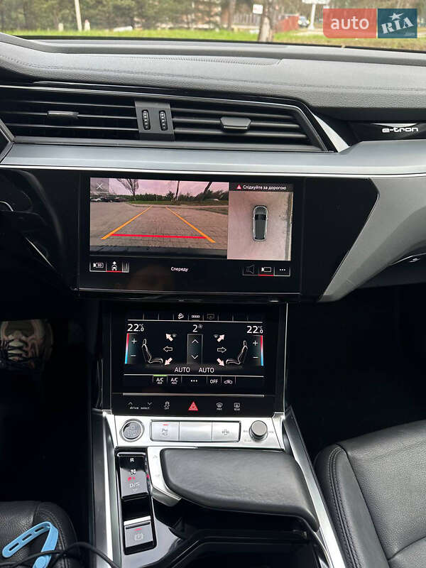 Позашляховик / Кросовер Audi e-tron 2021 в Львові фото 19 Позашляховик / Кросовер Audi e-tron 2021 в Львові