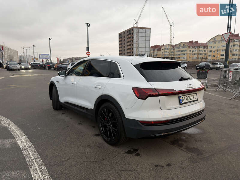 Внедорожник / Кроссовер Audi e-tron 2021 в Киеве