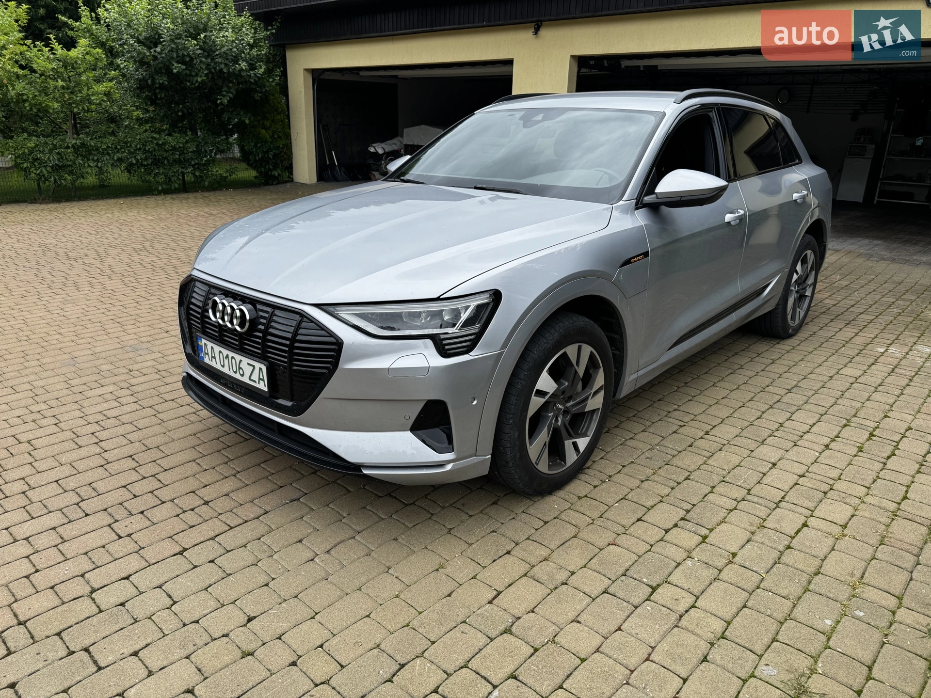 2020 Audi e-tron - мініатюра 11